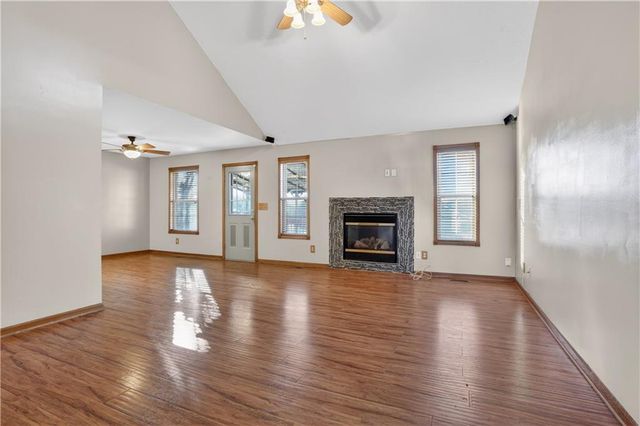 4404 Muncie Court, Leavenworth, KS 66048