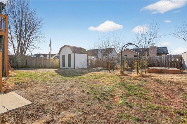 4404 Muncie Court, Leavenworth, KS 66048