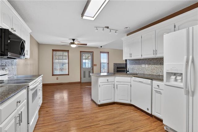 4404 Muncie Court, Leavenworth, KS 66048