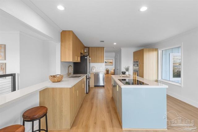 8844 Scenic Hwy, Pensacola, FL 32514