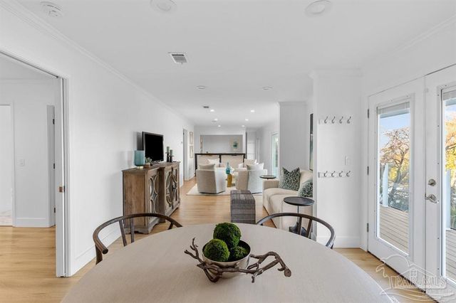 8844 Scenic Hwy, Pensacola, FL 32514