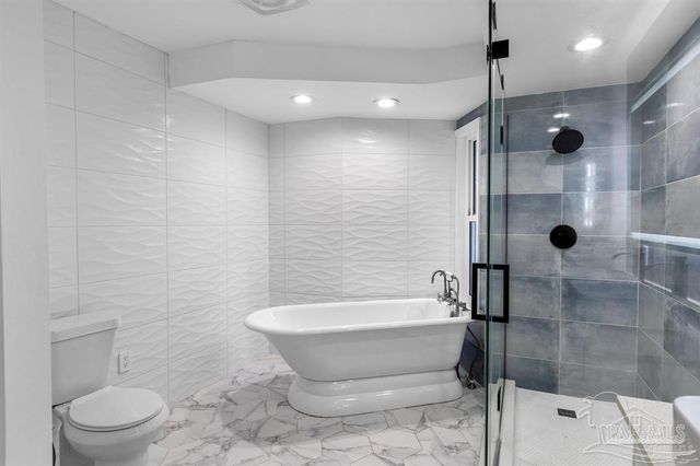 8844 Scenic Hwy, Pensacola, FL 32514