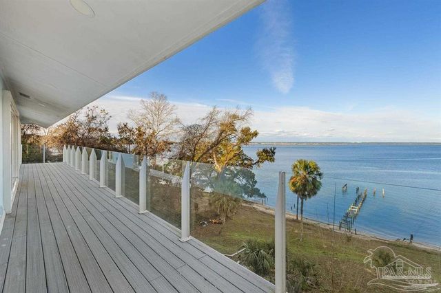 8844 Scenic Hwy, Pensacola, FL 32514