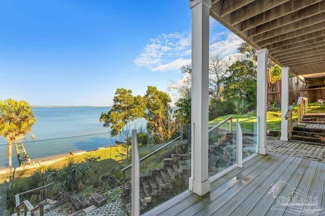 8844 Scenic Hwy, Pensacola, FL 32514