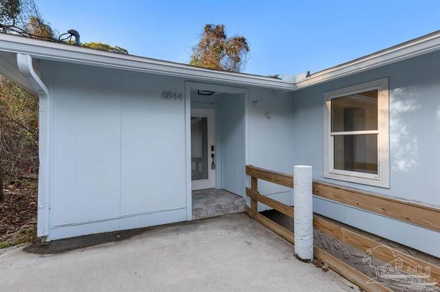 8844 Scenic Hwy, Pensacola, FL 32514