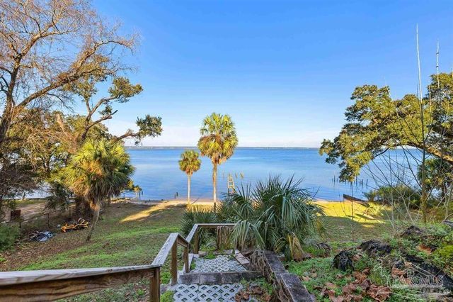 8844 Scenic Hwy, Pensacola, FL 32514
