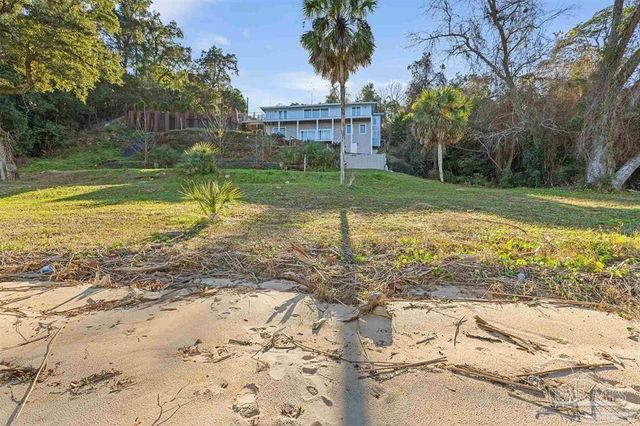 8844 Scenic Hwy, Pensacola, FL 32514