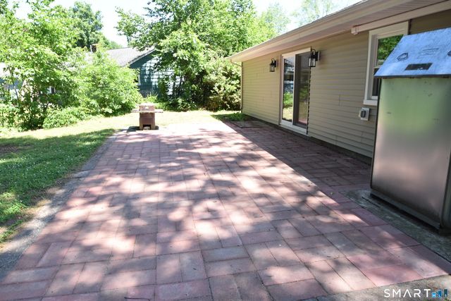 82 Landers Road, East Hartford, CT 06118