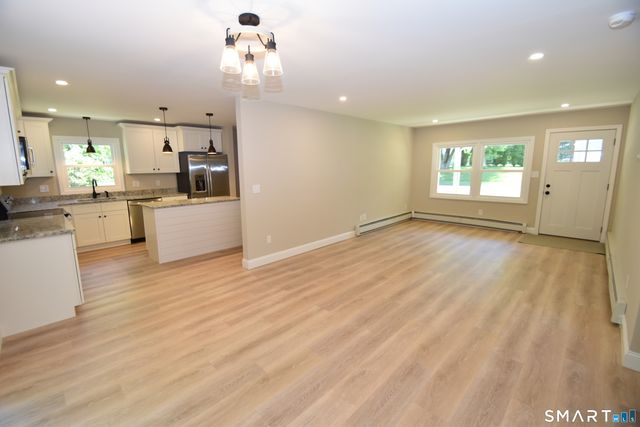 82 Landers Road, East Hartford, CT 06118