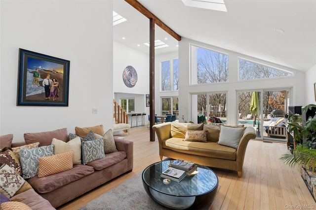 44 Diane Drive, East Hampton, NY 11937