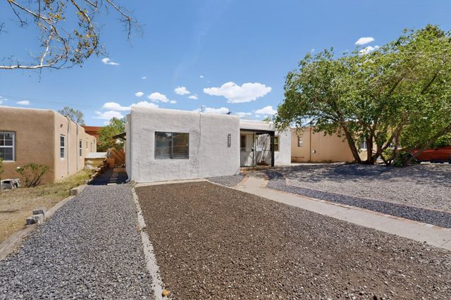 1318 Truman Street SE, Albuquerque, NM 87108