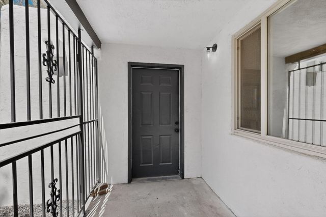 1318 Truman Street SE, Albuquerque, NM 87108