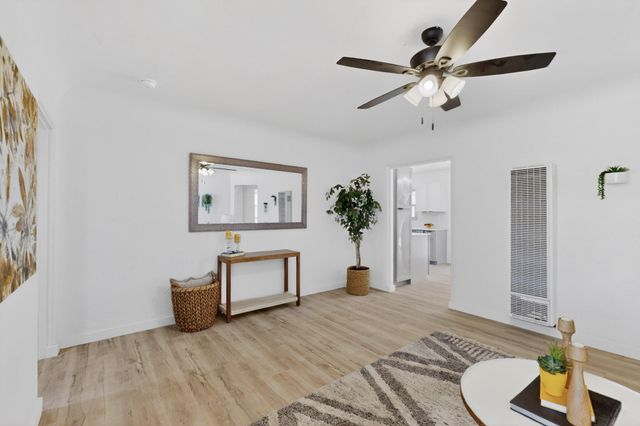 1318 Truman Street SE, Albuquerque, NM 87108