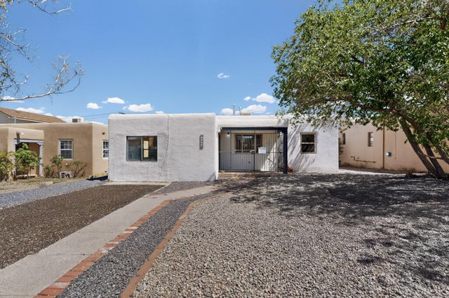1318 Truman Street SE, Albuquerque, NM 87108