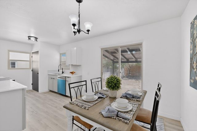 1318 Truman Street SE, Albuquerque, NM 87108