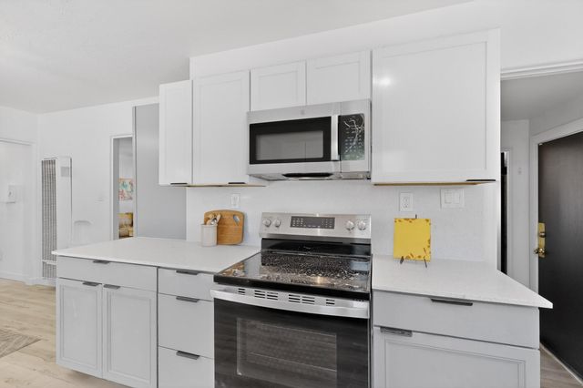 1318 Truman Street SE, Albuquerque, NM 87108