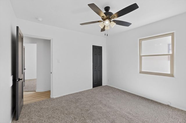 1318 Truman Street SE, Albuquerque, NM 87108