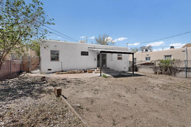 1318 Truman Street SE, Albuquerque, NM 87108