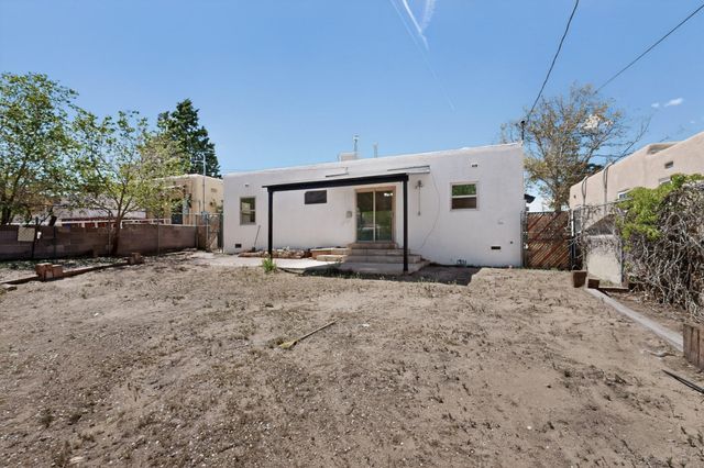 1318 Truman Street SE, Albuquerque, NM 87108