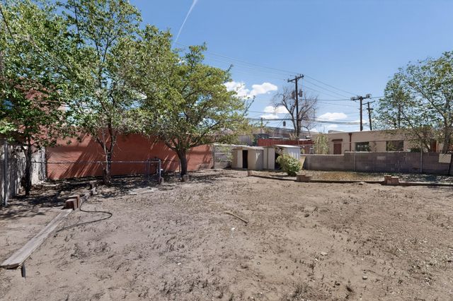1318 Truman Street SE, Albuquerque, NM 87108