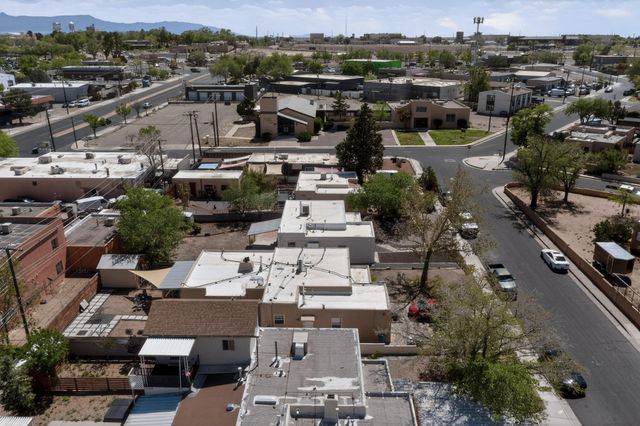 1318 Truman Street SE, Albuquerque, NM 87108