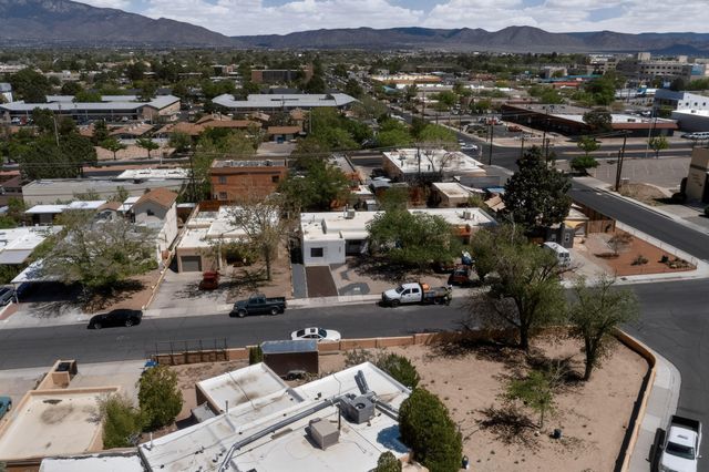 1318 Truman Street SE, Albuquerque, NM 87108