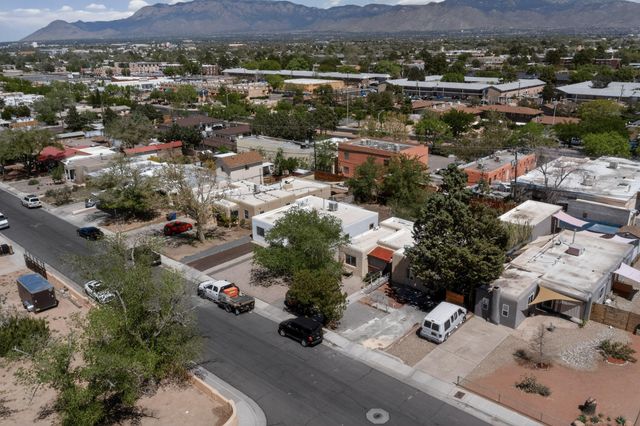 1318 Truman Street SE, Albuquerque, NM 87108