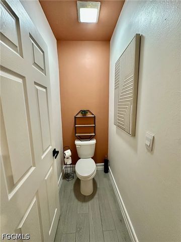 2218 SE 4th ST, Cape Coral, FL 33990