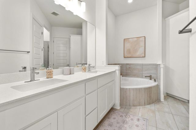 115 Beneteau DR 77, Austin, TX 78738