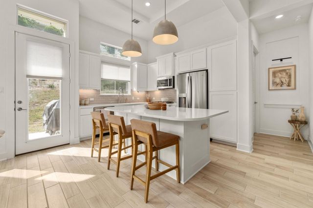 115 Beneteau DR 77, Austin, TX 78738