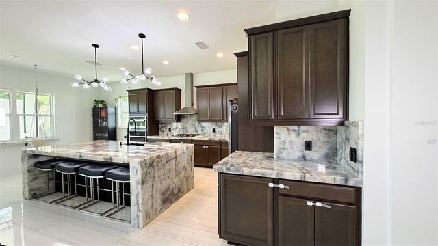 8294 GRANDE SHORES DRIVE, Sarasota, FL 34240