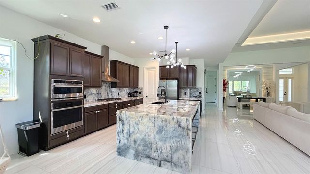 8294 GRANDE SHORES DRIVE, Sarasota, FL 34240