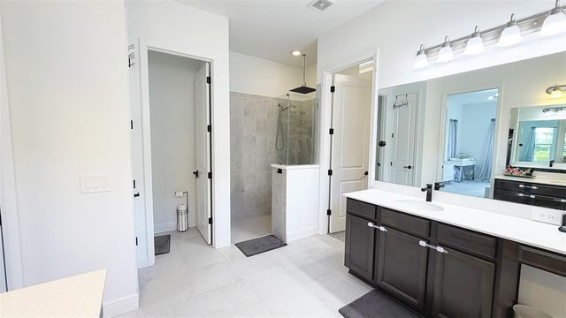 8294 GRANDE SHORES DRIVE, Sarasota, FL 34240