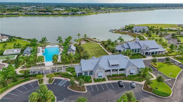 8294 GRANDE SHORES DRIVE, Sarasota, FL 34240
