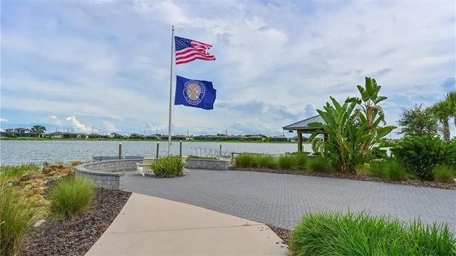 8294 GRANDE SHORES DRIVE, Sarasota, FL 34240