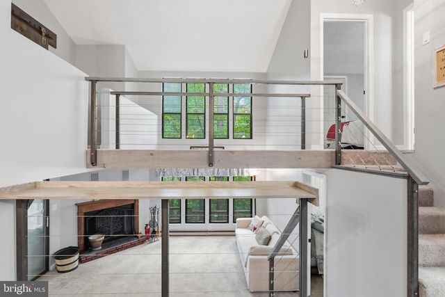 1027 THE WOODS RD, Hedgesville, WV 25427