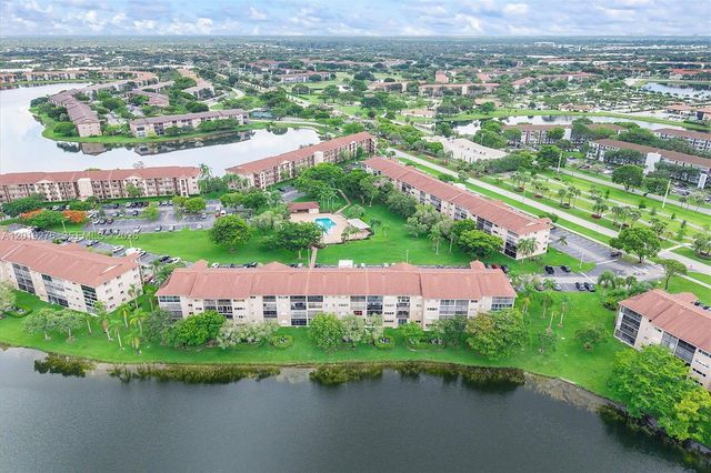 13700 SW 14th Street 411D, Pembroke Pines, FL 33027