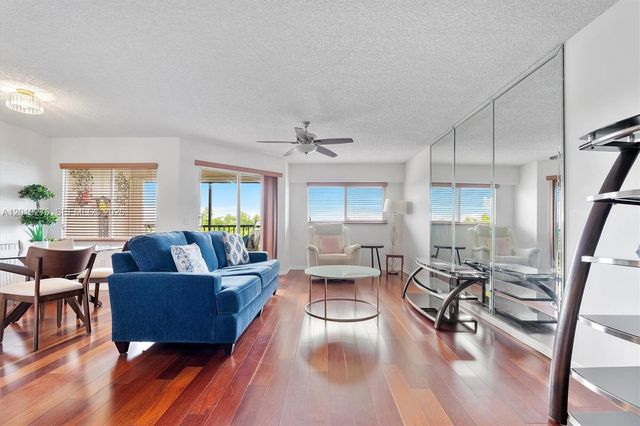 13700 SW 14th Street 411D, Pembroke Pines, FL 33027