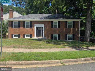 3998 HIDDEN VALLEY CT, Dumfries, VA 22025