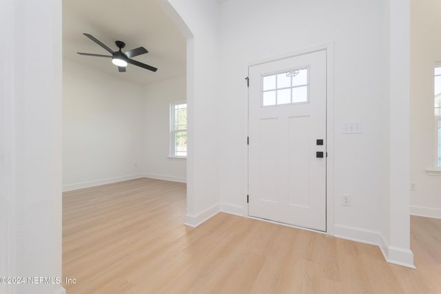 26 BITTERROOT Avenue, Middleburg, FL 32068