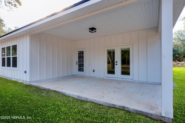 26 BITTERROOT Avenue, Middleburg, FL 32068