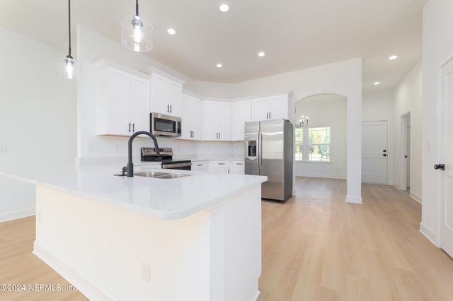 26 BITTERROOT Avenue, Middleburg, FL 32068