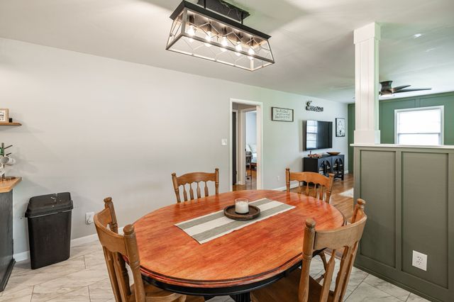 1103 Meadowview Dr, Gallatin, TN 37066