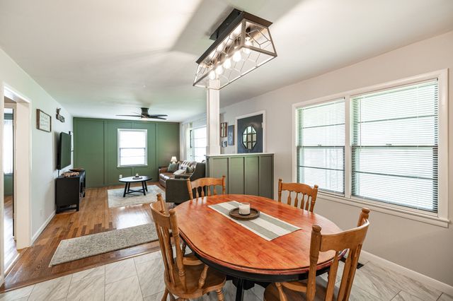 1103 Meadowview Dr, Gallatin, TN 37066