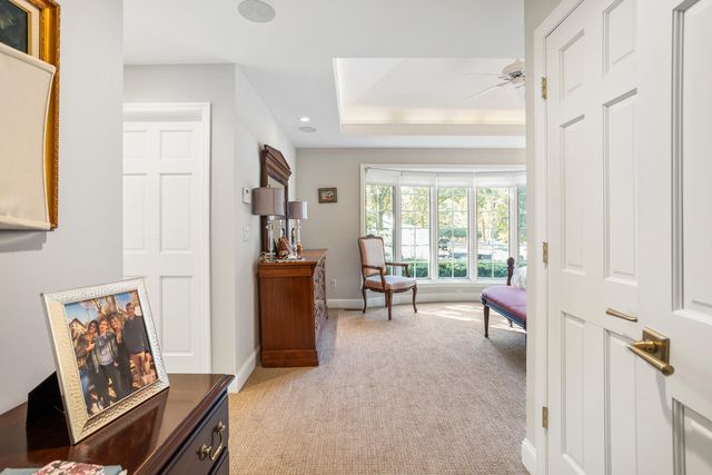 7 Greencroft Drive, Champaign, IL 61821