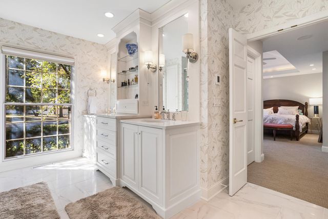 7 Greencroft Drive, Champaign, IL 61821