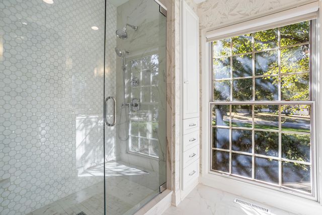 7 Greencroft Drive, Champaign, IL 61821