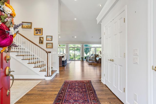 7 Greencroft Drive, Champaign, IL 61821