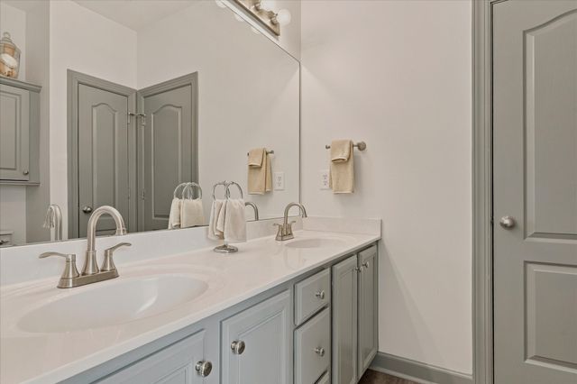 7093 Bridgeport Dr, Nashville, TN 37221