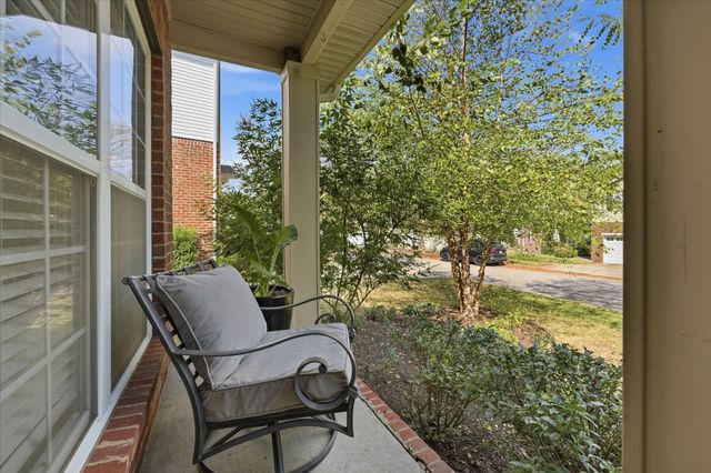 7093 Bridgeport Dr, Nashville, TN 37221